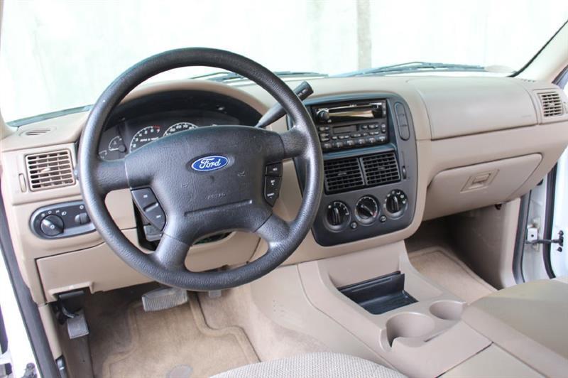 Ford Explorer  2002