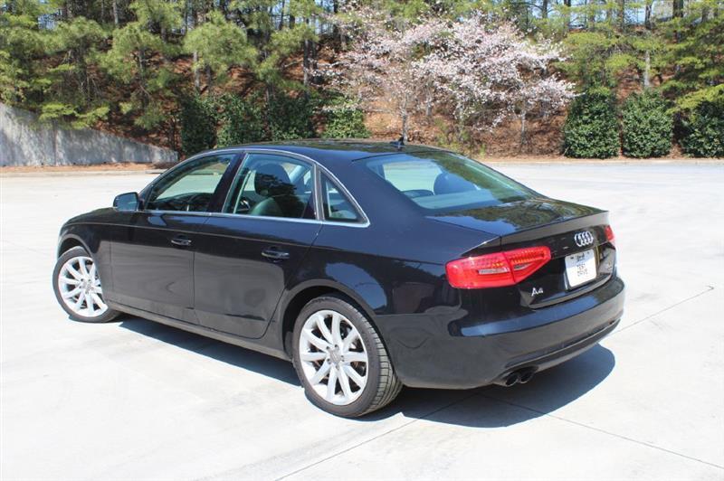 Audi A4  2013