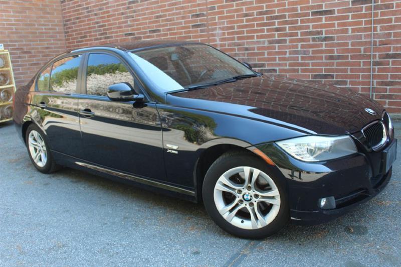 BMW 3-Series  2011