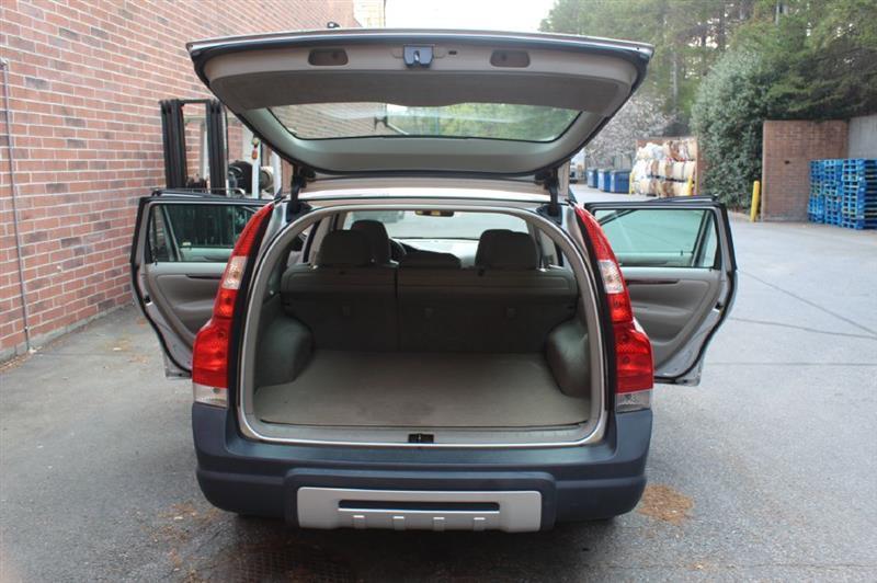 Volvo XC70  2005