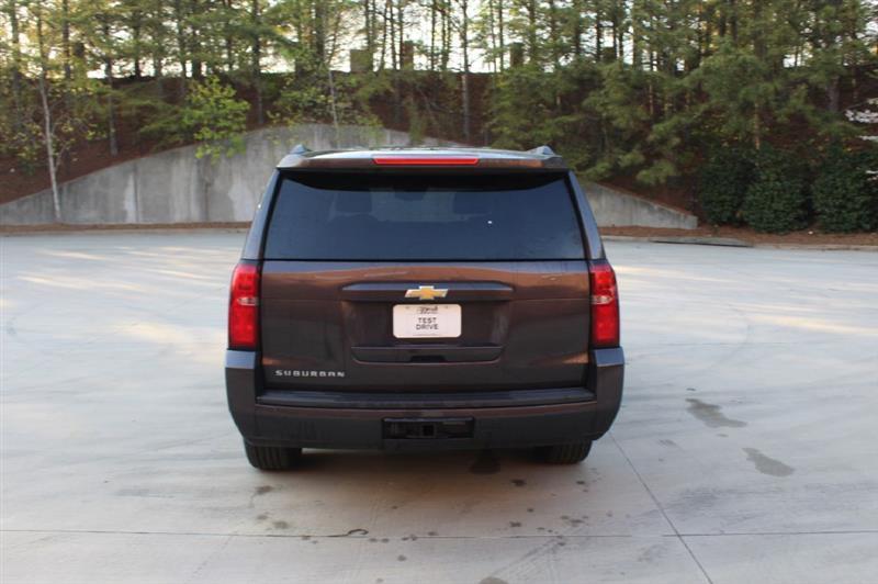 Chevrolet Suburban  2017