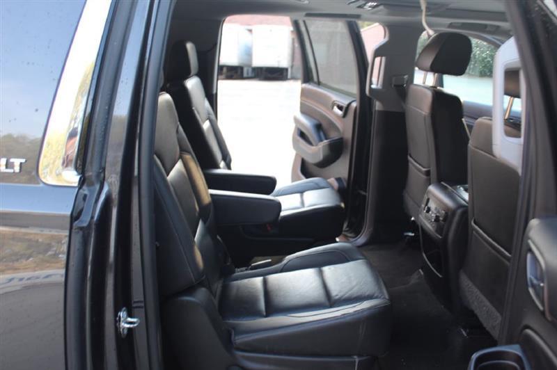 Chevrolet Suburban  2017