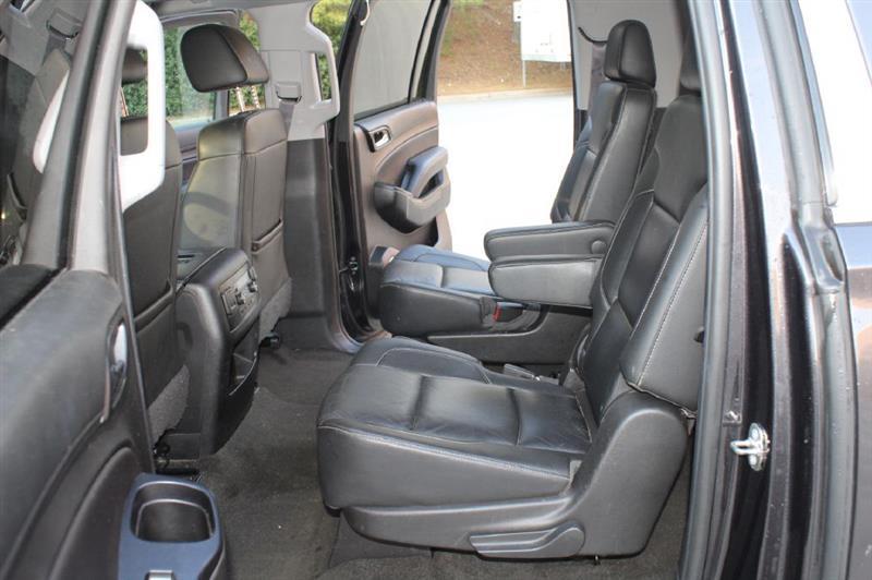 Chevrolet Suburban  2017