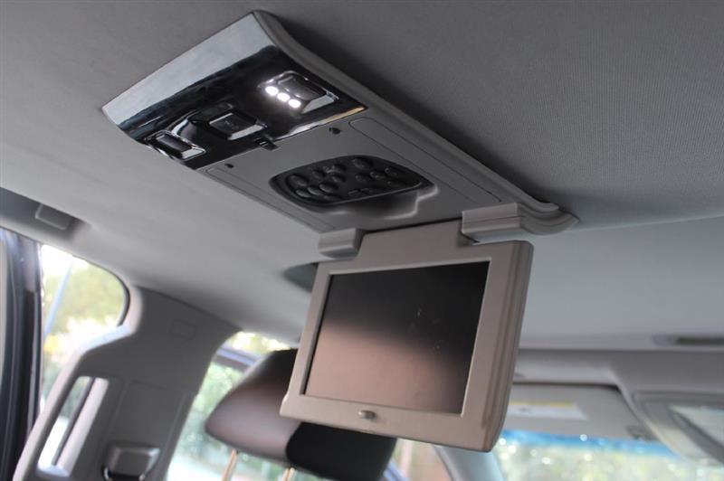 Chevrolet Suburban  2017