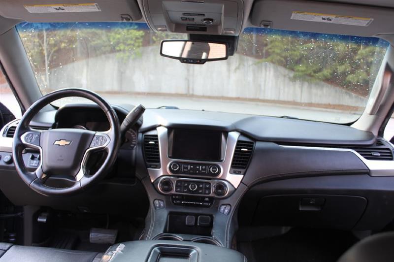 Chevrolet Suburban  2017