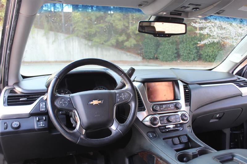 Chevrolet Suburban  2017