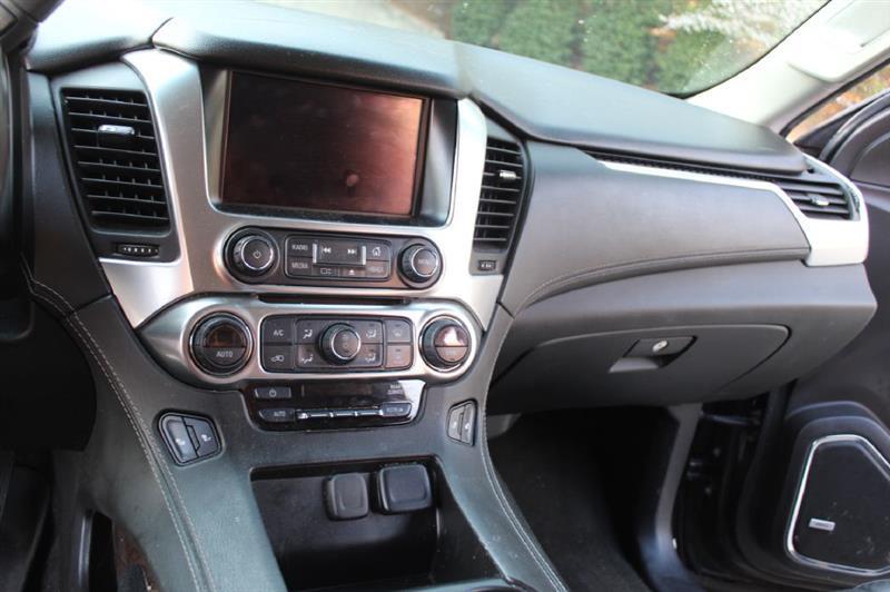 Chevrolet Suburban  2017