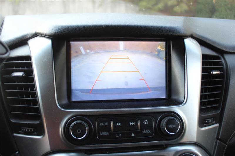 Chevrolet Suburban  2017