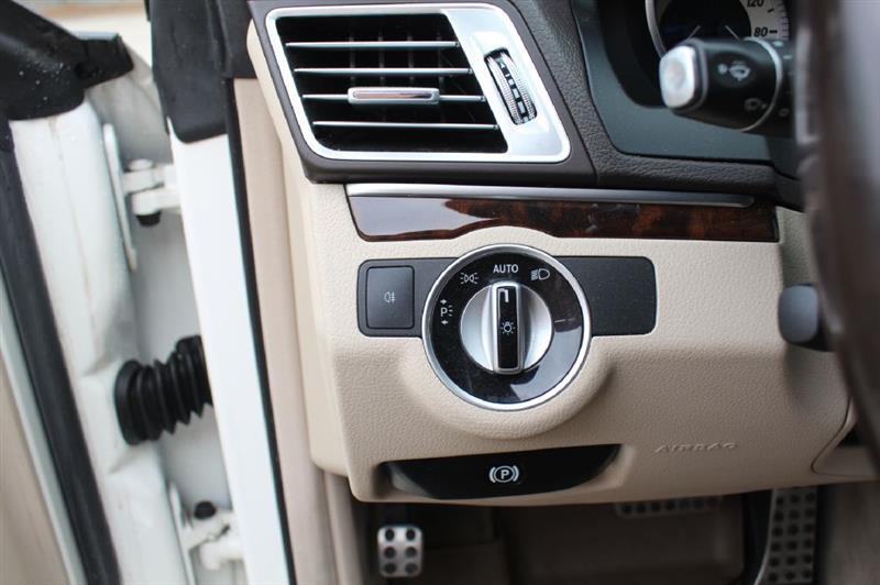 Mercedes-Benz E-Class  2015