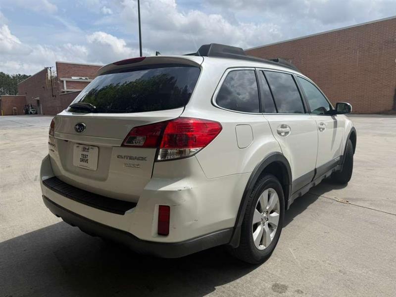 Subaru Outback  2011