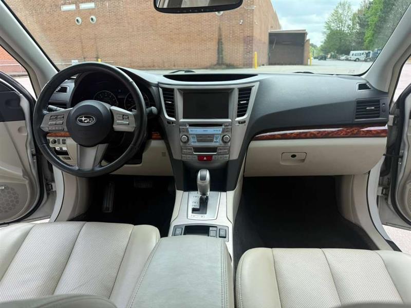 Subaru Outback  2011