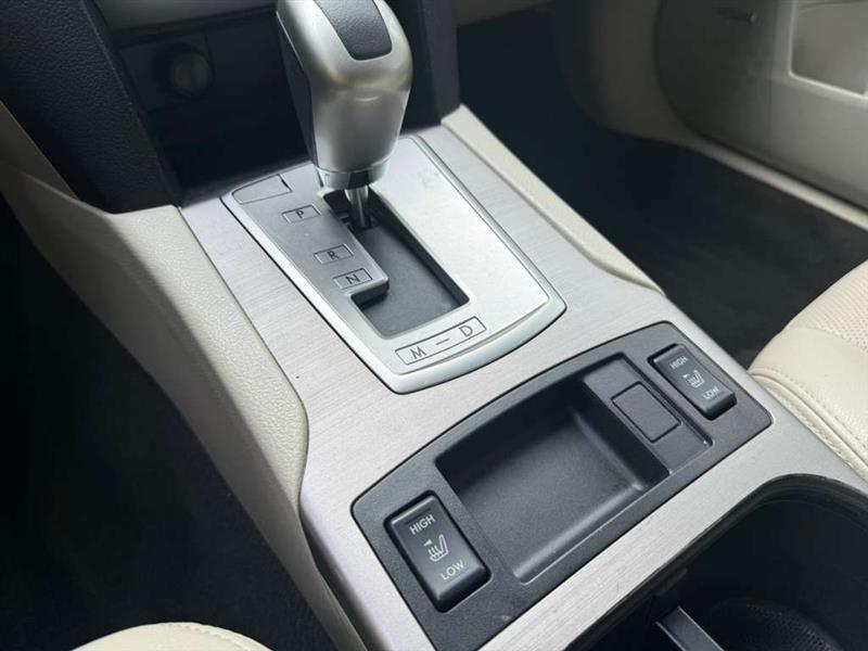 Subaru Outback  2011