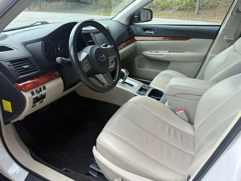 Subaru Outback  2011