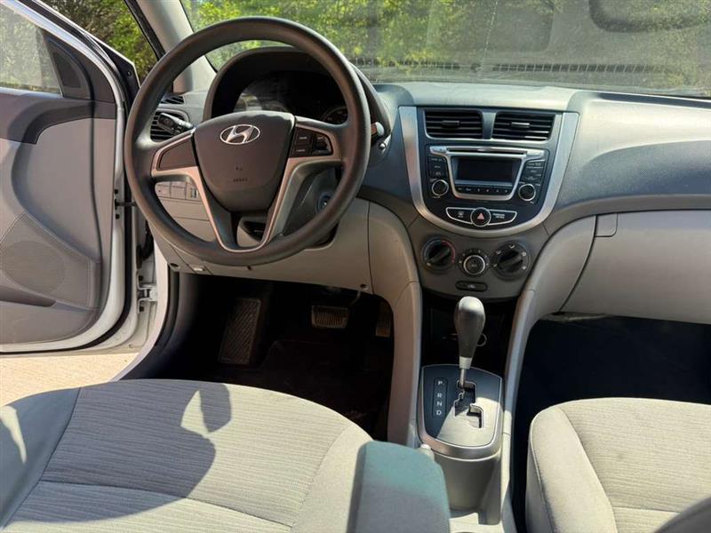 Hyundai Accent  2016