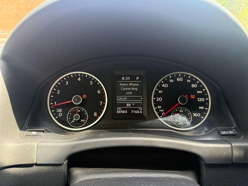 Volkswagen Tiguan  2012