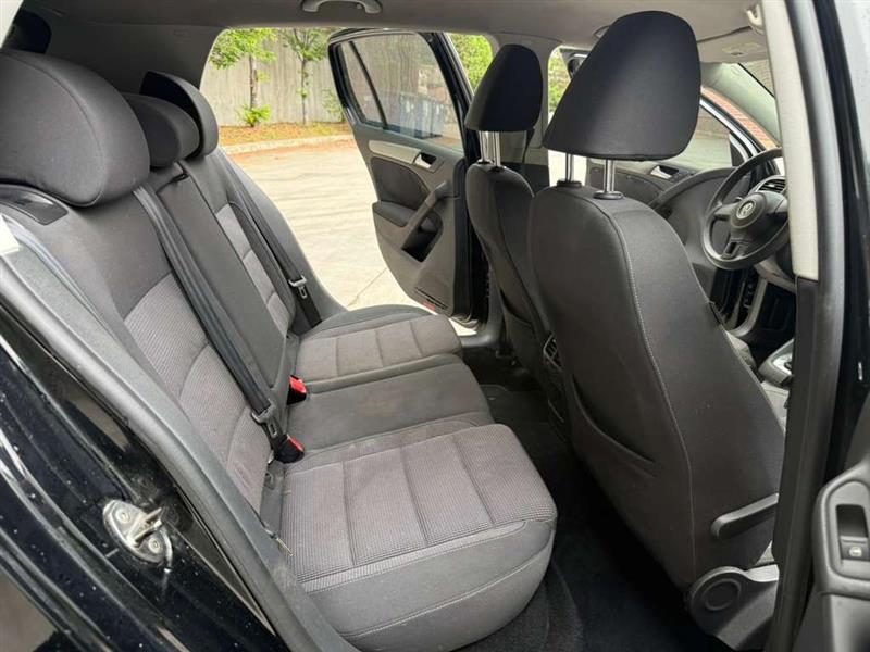 Volkswagen Golf  2012