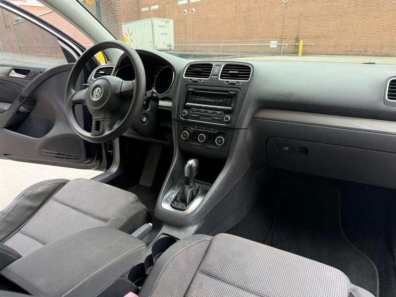 Volkswagen Golf  2012