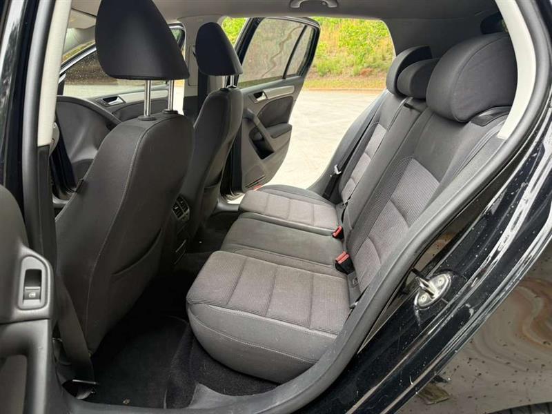 Volkswagen Golf  2012