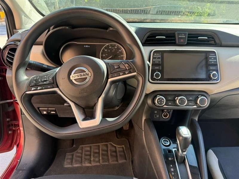 Nissan Versa  2020