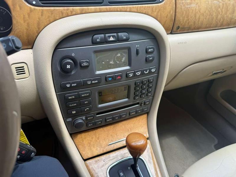 Jaguar X-Type  2004