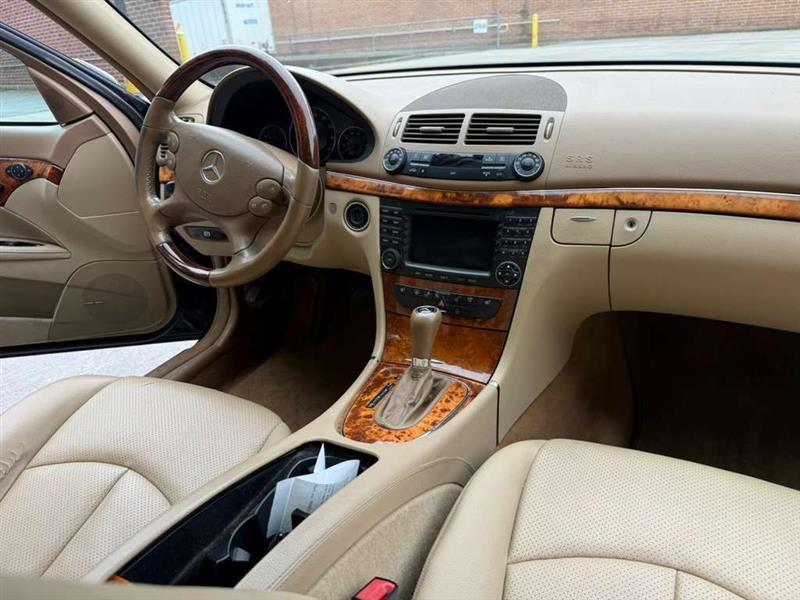 Mercedes-Benz E-Class  2007