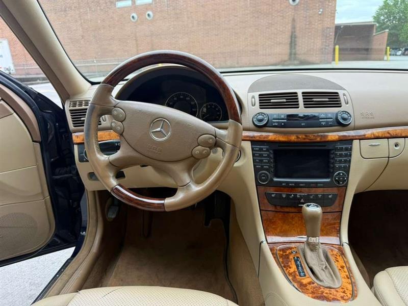 Mercedes-Benz E-Class  2007