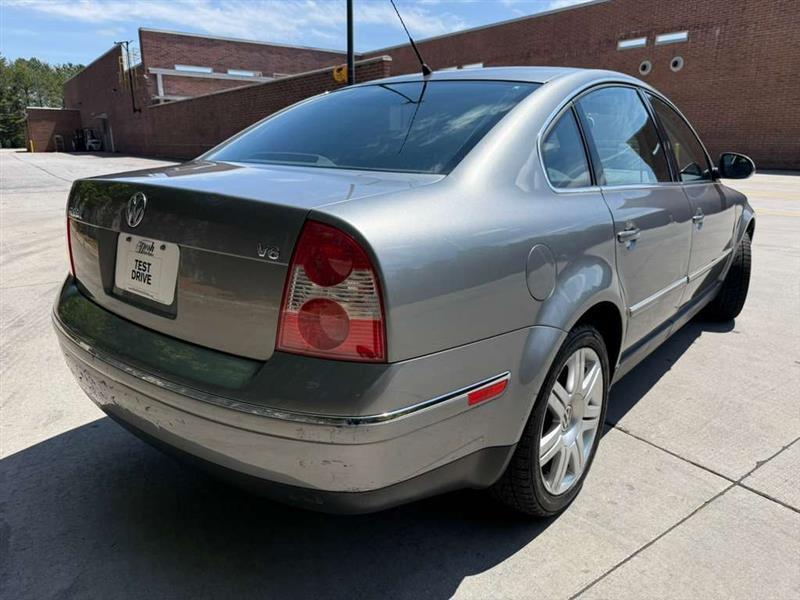 Volkswagen Passat  2005