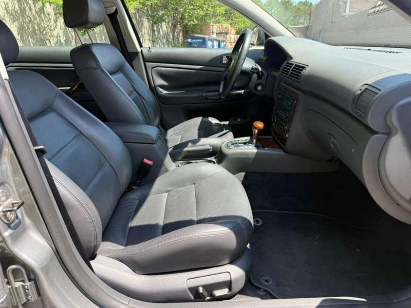 Volkswagen Passat  2005