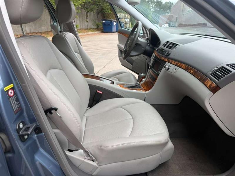 Mercedes-Benz E-Class  2007