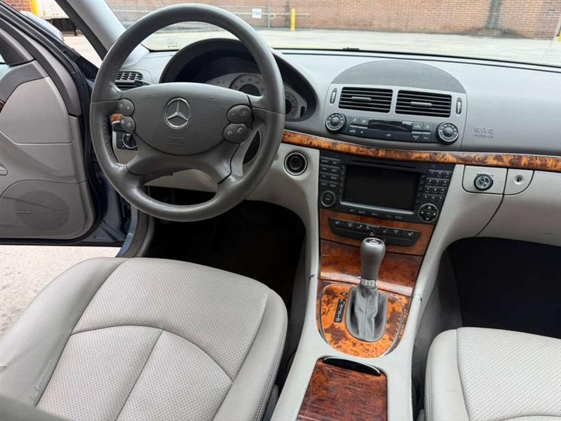 Mercedes-Benz E-Class  2007