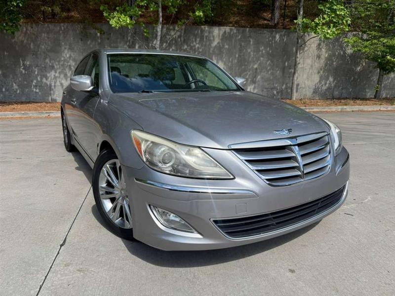 Hyundai Genesis  2013
