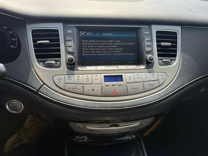 Hyundai Genesis  2013