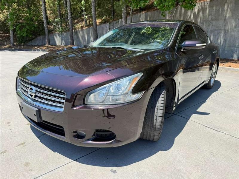 Nissan Maxima  2011