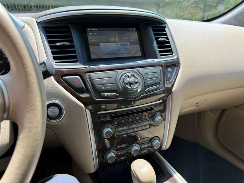 Nissan Pathfinder  2014