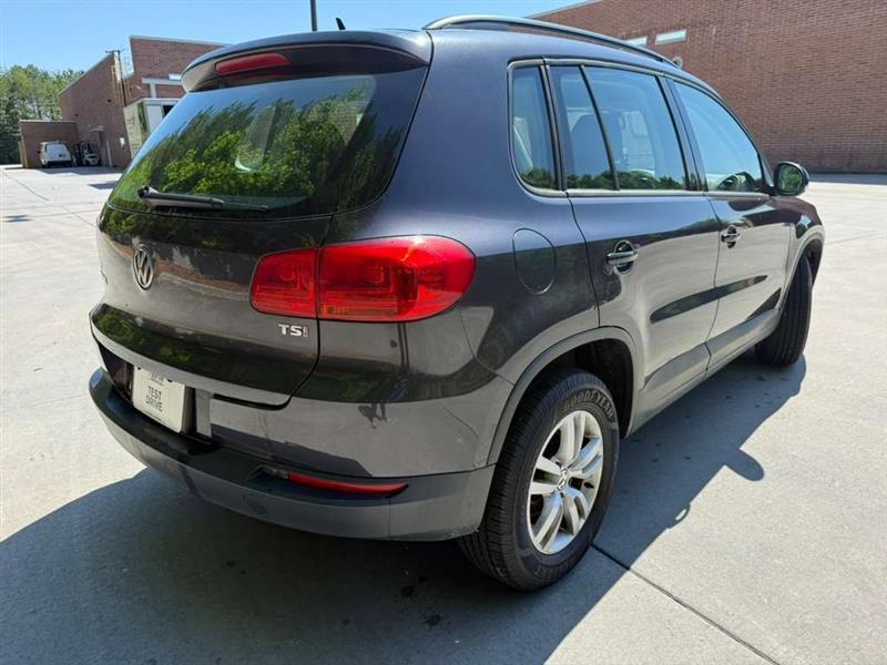 Volkswagen Tiguan  2016