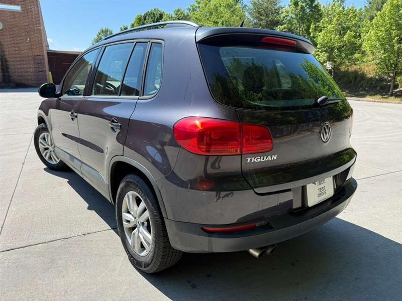 Volkswagen Tiguan  2016