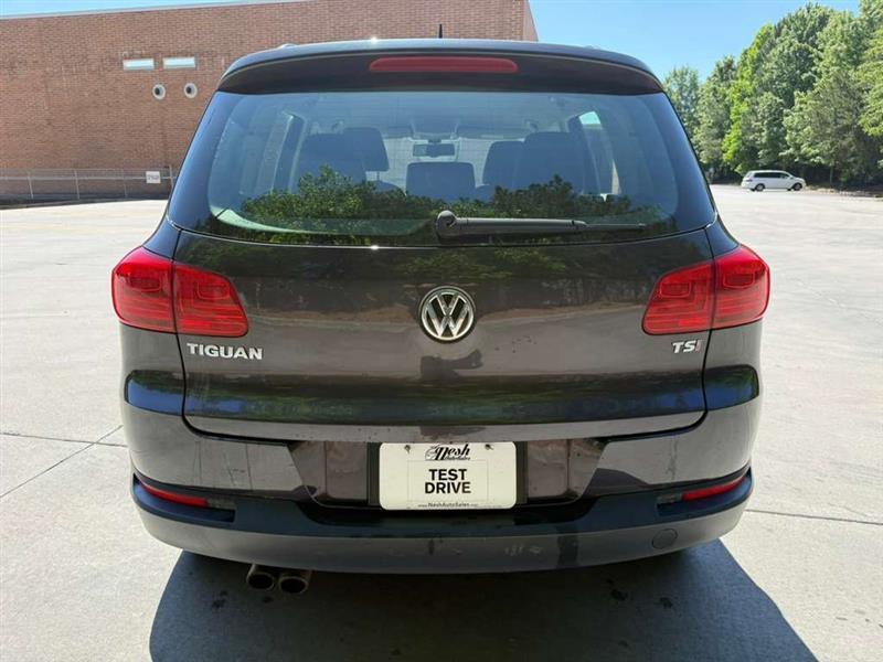 Volkswagen Tiguan  2016