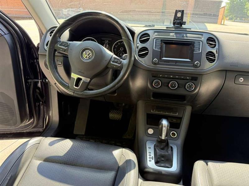 Volkswagen Tiguan  2016