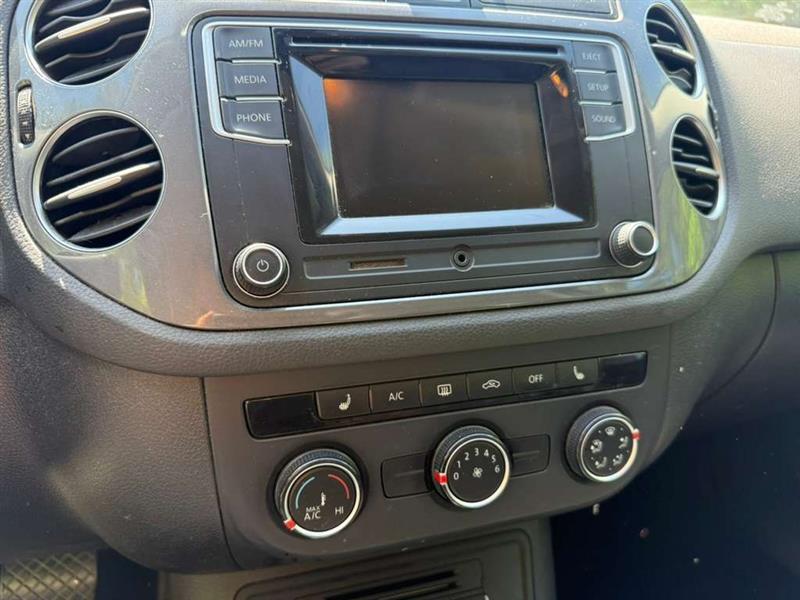 Volkswagen Tiguan  2016