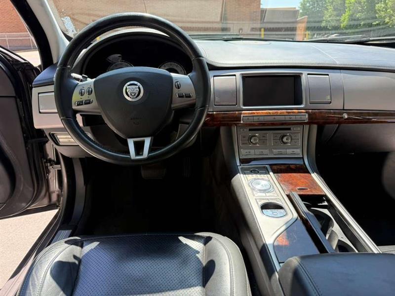 Jaguar XF-Series  2011