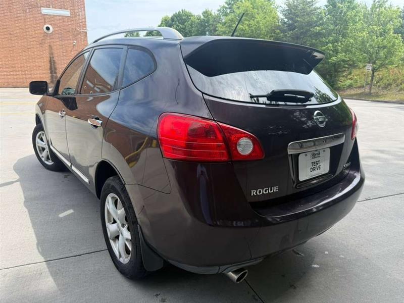 Nissan Rogue  2011