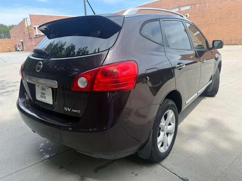 Nissan Rogue  2011