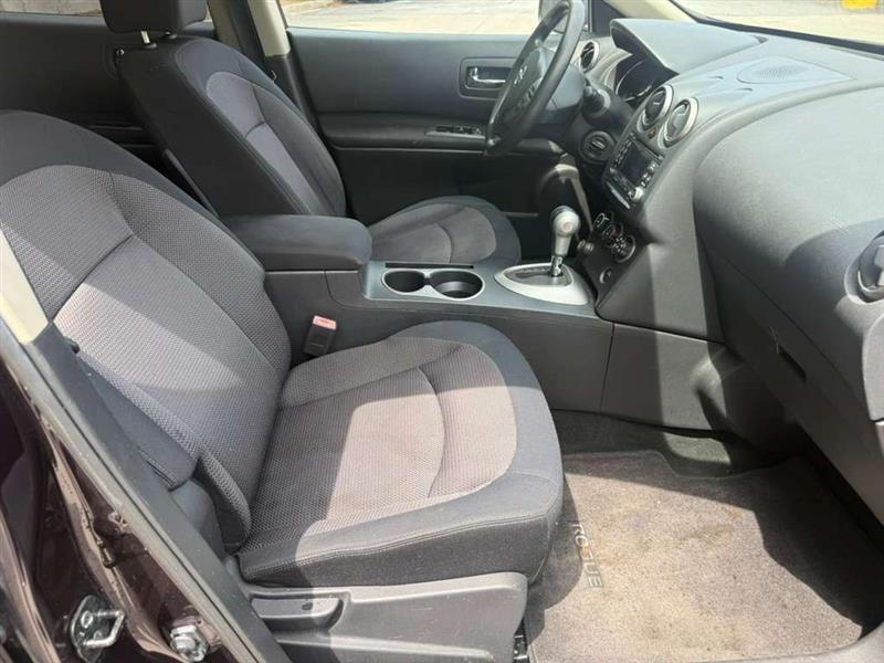 Nissan Rogue  2011