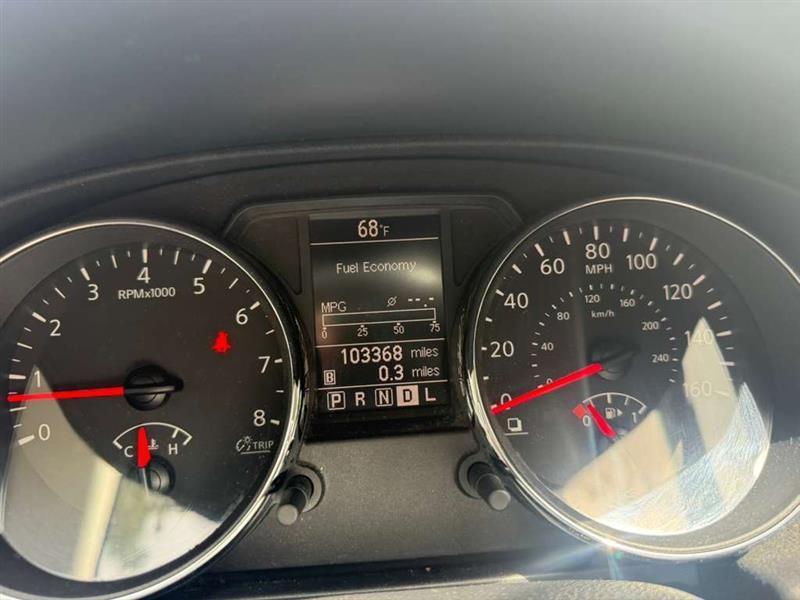 Nissan Rogue  2011