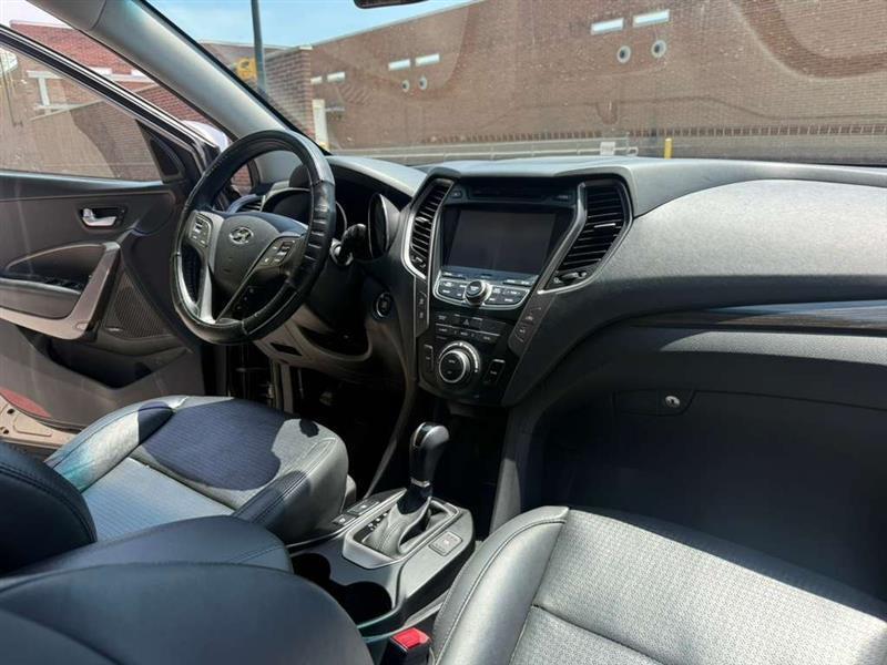 Hyundai Santa Fe  2015