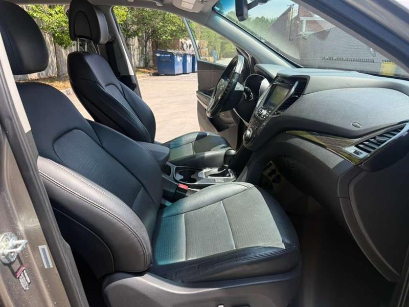 Hyundai Santa Fe  2015