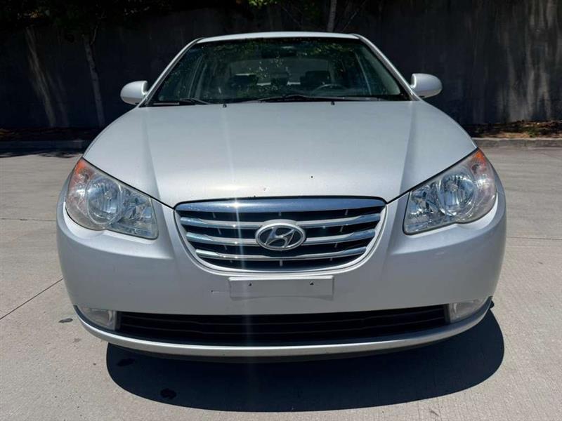 Hyundai Elantra  2010