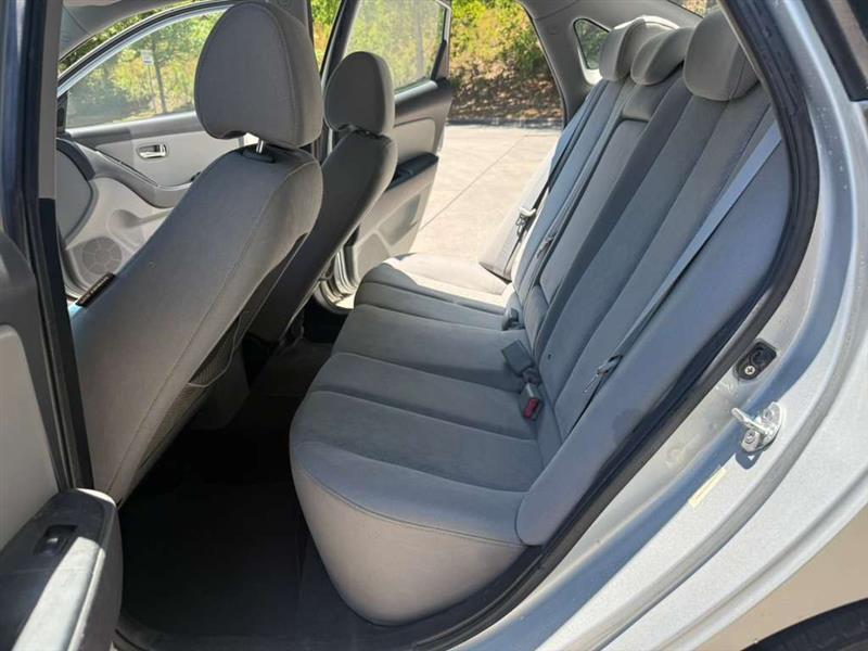 Hyundai Elantra  2010