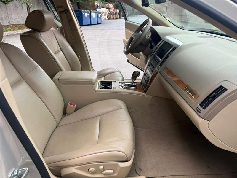 Cadillac STS  2009