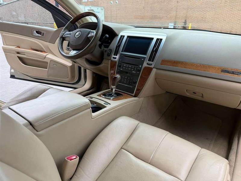 Cadillac STS  2009